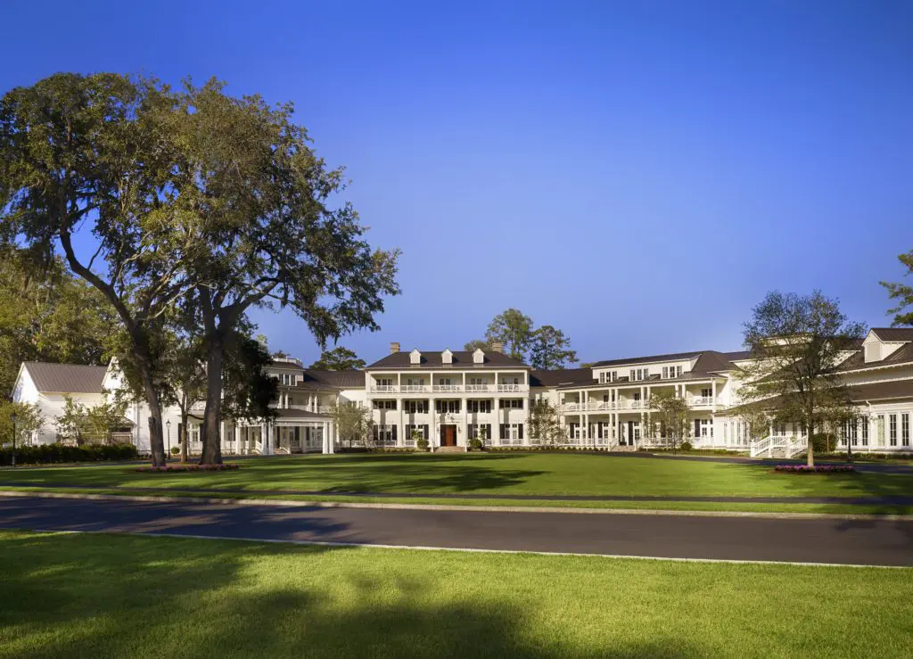 Forbes’ Five Star Montage Palmetto Bluff resort and a Jack Nicklaus Signature Golf Course make the luxury community even more elevated. 