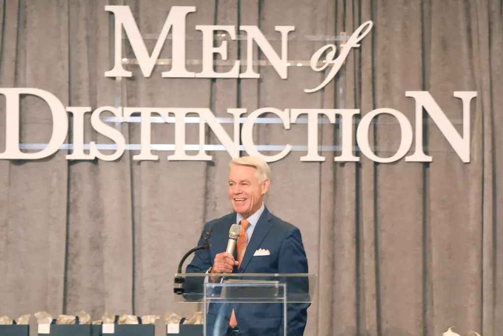 Men of Distinction luncheon emcee Tom Koch  (Photo by Priscilla Dickson)