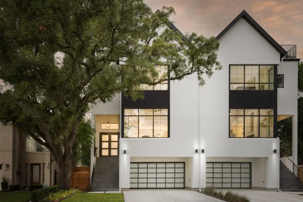 State-of-the-art meets luxury living at 4023 Lanark Avenue. (Photo by Ambia Photography)