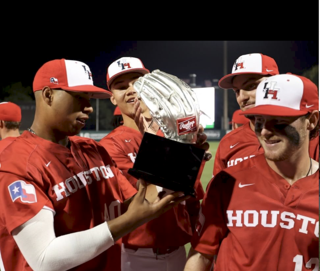 University of Houston's baseball program has returned to its winning ways. (@UHCougarBB)
