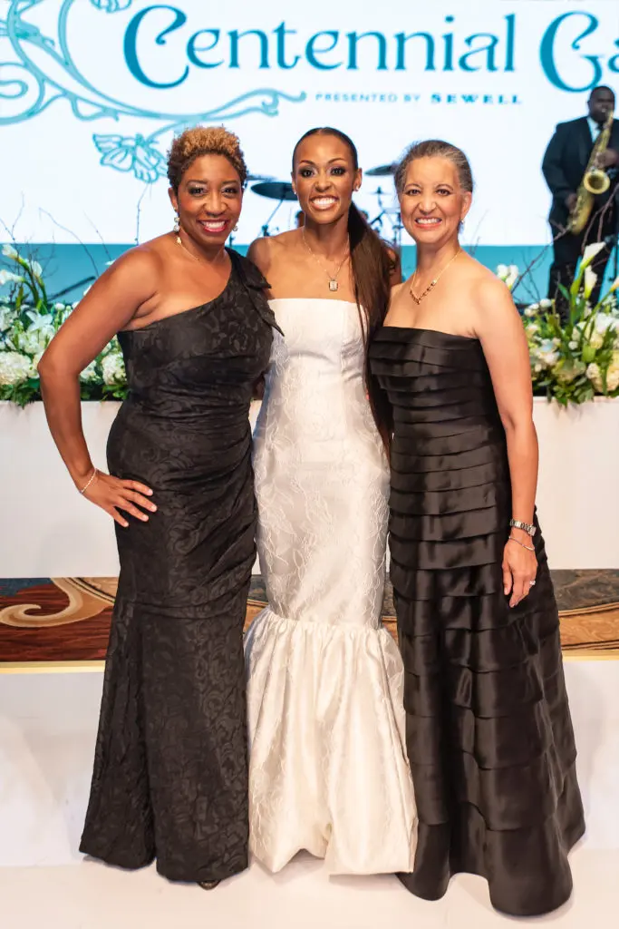Shonn Brown, Junior League of Dallas President Christa Sanford, and Veree Hawkins Brown (Photo by Tamytha Cameron and Celeste Cass)