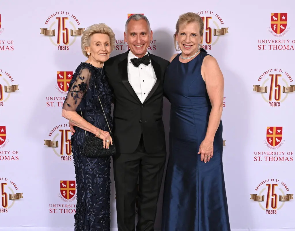 Lois Davis, Dr. Timothy & Gretchen Heerensperger (Photo by Daniel Ortiz)