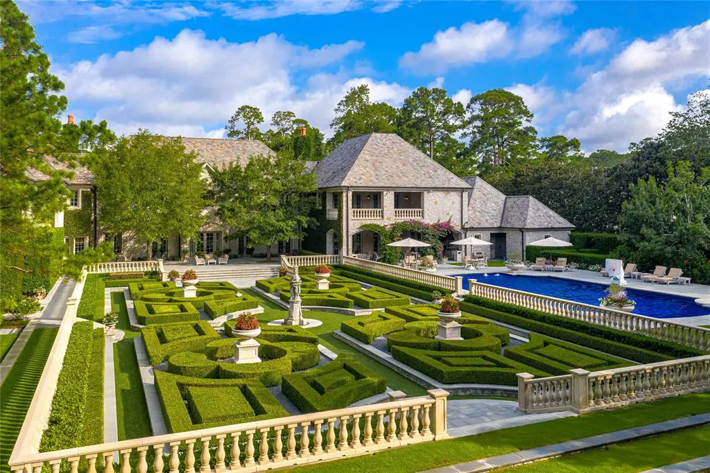 120 Carnarvon Drive, Houston was among properties selling for far above $10 million in the first half of 2023.