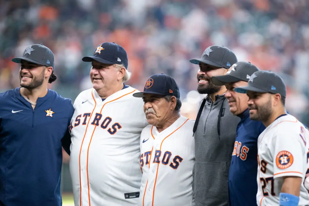 It's a good to be an MLB dad on Father's Day. And most days. (Photo by F. Carter Smith)