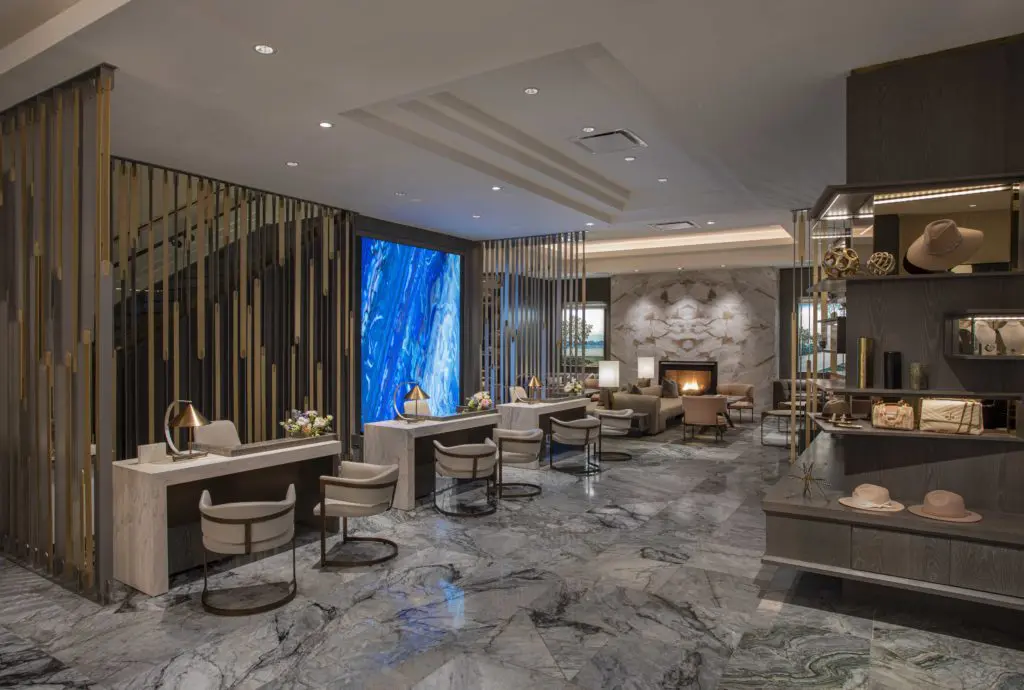 Guests are welcomed with a refreshing drink and cool towels (Photo by Hotel Clio, A Luxury Collection Resort, Denver).