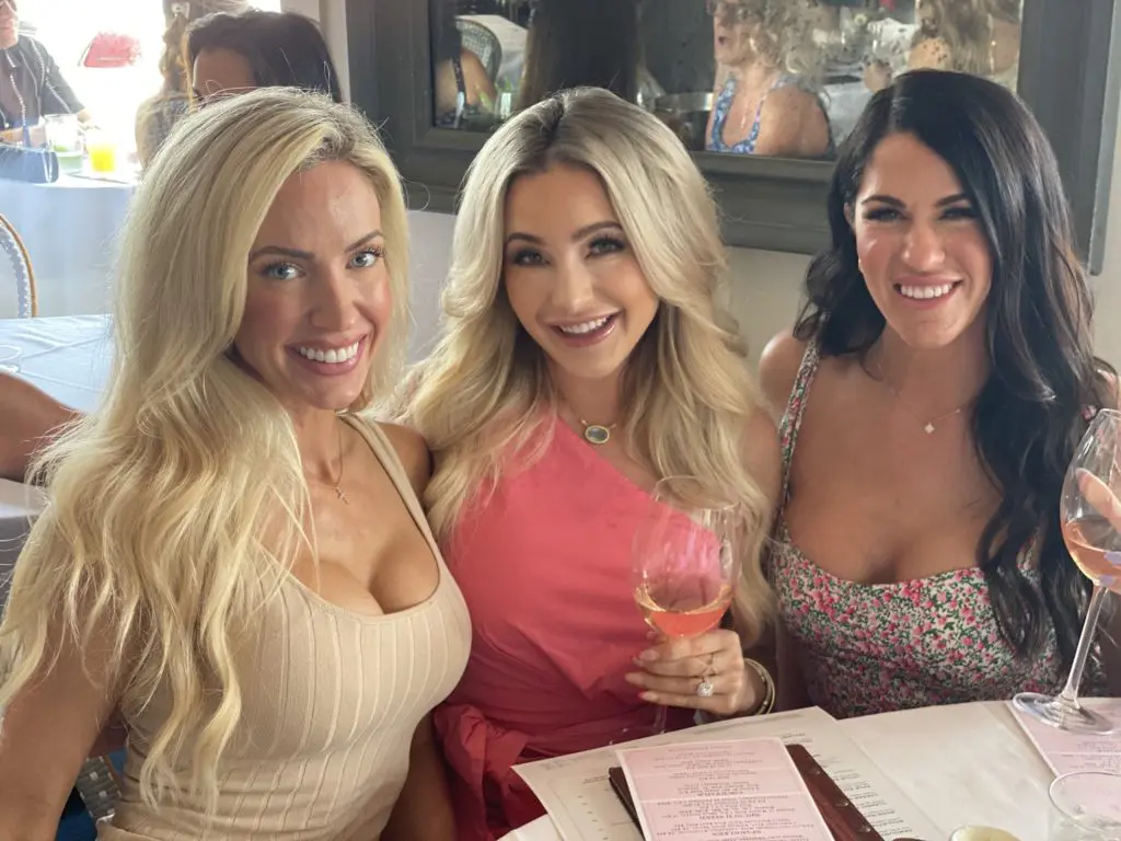 Tawny Heath,Brittany Bluestein, Meredith Rogers at the Brasserie 19 Rosé All Day bash. (Photo by Shelby Hodge)
