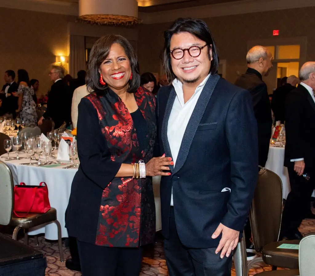 Melanie Lawson and New York Times Best Selling author of 'Crazy Rich Asians' Kevin Kwan at the 2022 Inprint Poets & Writers Ball  (Photo by Michelle Watson, CatchLightGroup.com)