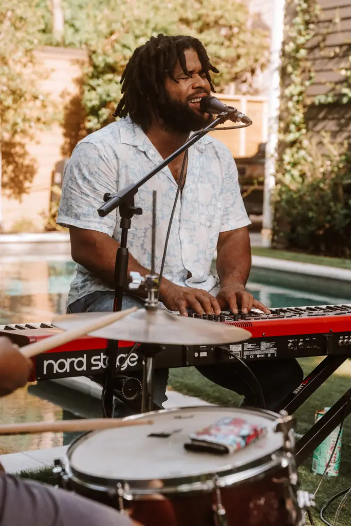 Brandon Willis, aka The Biggest Brandon, provided the soulful music stylings. (Photo by William Issac)