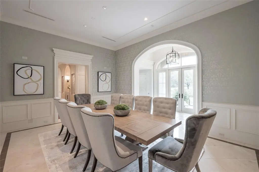 The perfect place to entertain and relax with friends.