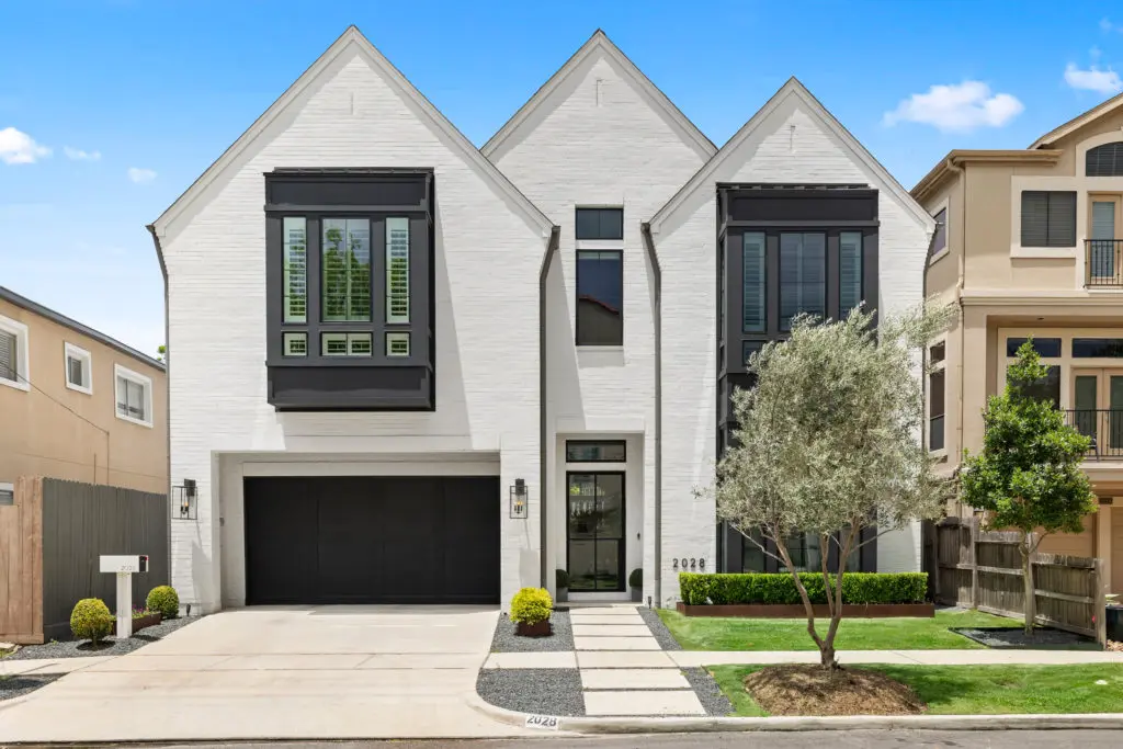 William Finnorn of Martha Turner Sotheby's International Realty has the listing on the townhome at 2028 Park Street. (Photo by Josh Gremillion)