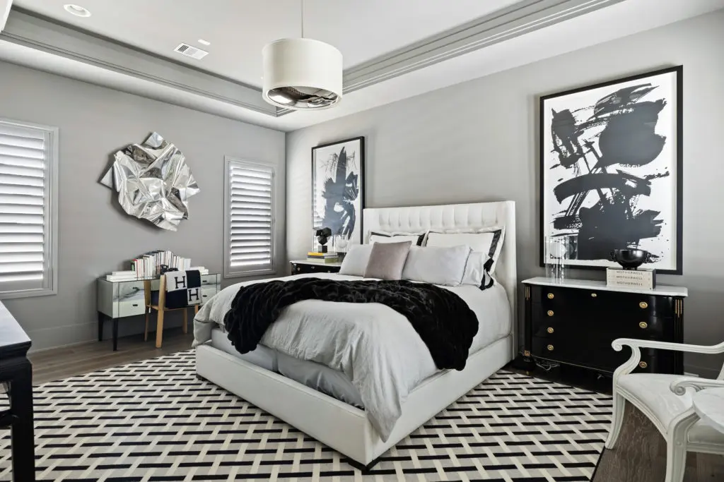 The primary bedroom at 2028 Park Street. (Photo by Josh Gremillion)