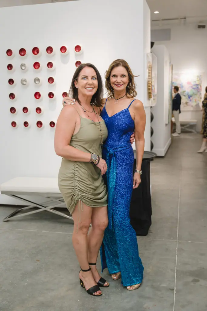 Meredith Pardue, Lucrecia Waggoner at "Wanderlust" opening at Laura Rathe Fine Art (Photo by Johnny Than)