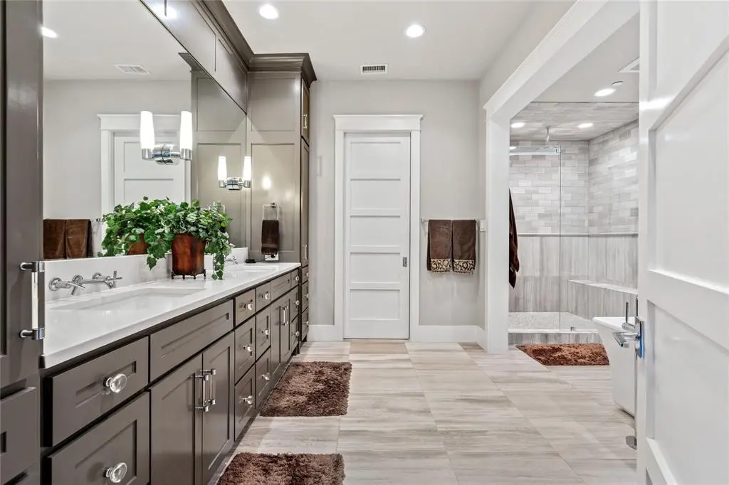 The primary suite at 1543 Meeting Street includes its adjoining laundry room, dressing closet and oversized master bath.