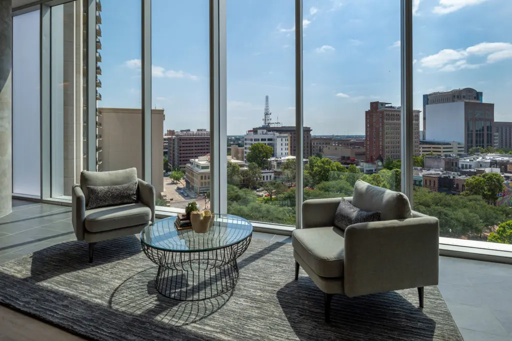 Brava's 10th floor lounge certainly takes advantage of the views.