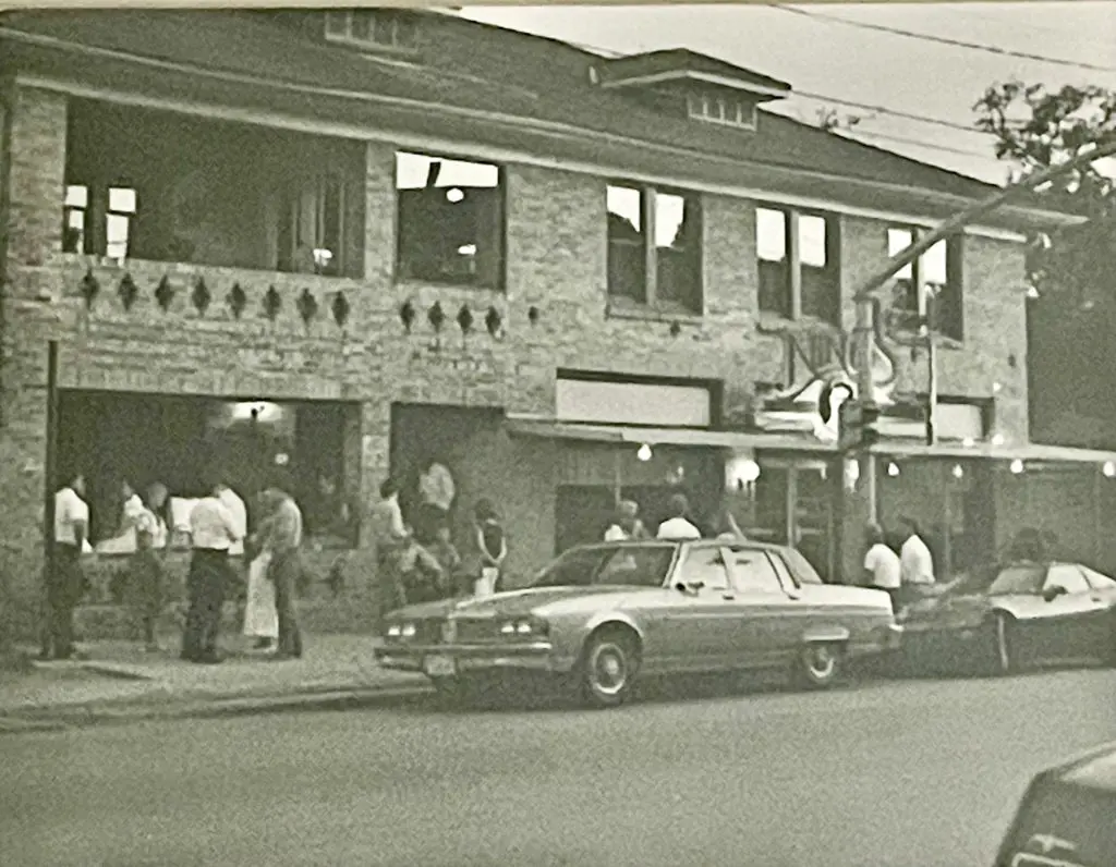 A vintage look at the exterior of Nino's shows how these Mandola restaurants have been in Houston.