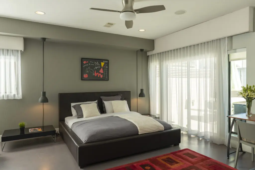The ground floor guest room in the townhouse at 1922 Fairview. (Photo by Anthony Rathbun)