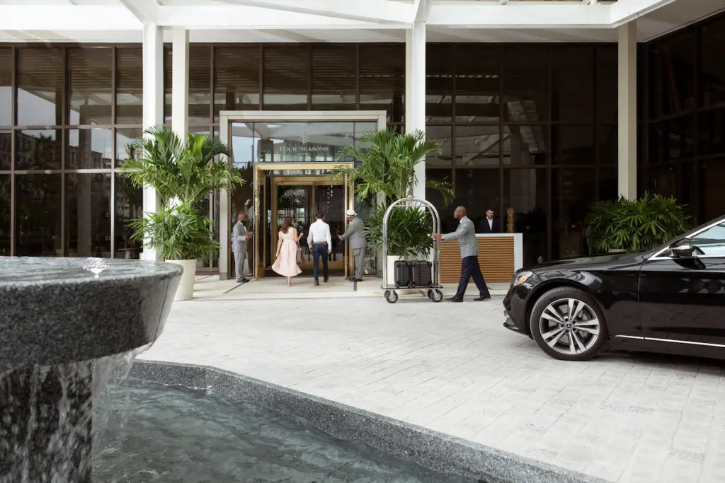 The showstopping entrance to the Four Seasons New Orleans.