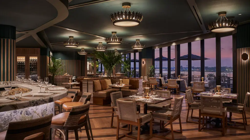 Every table has a river view at Chemin à la Mer.