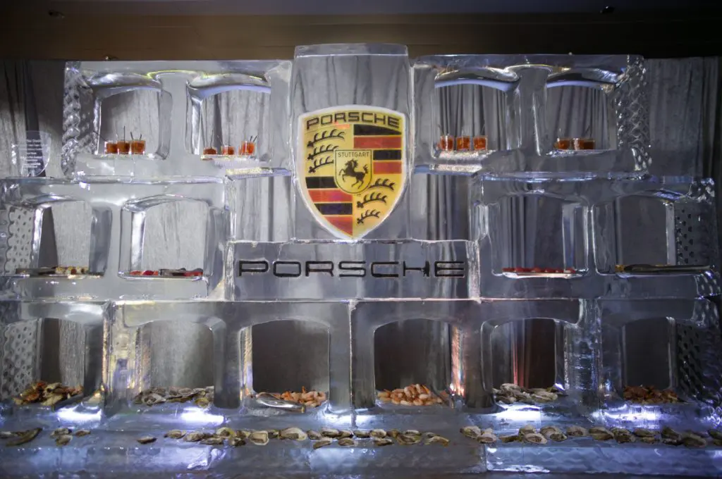 DLG Ice Factory created the ethereal ice wall raw bar. Photo by Daniel Ortiz.