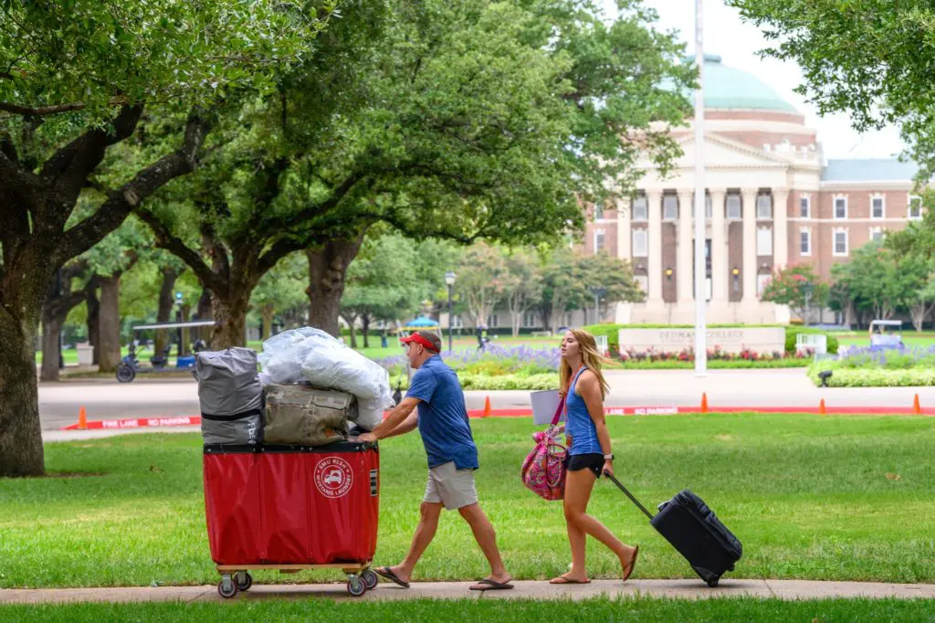 SMU students have moved back in. It's time to learn where to eat near SMU.