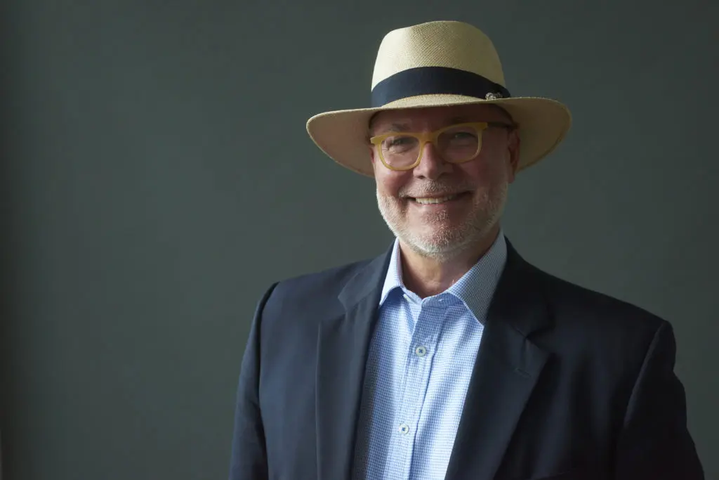 Eric Groft speaks at Christopher Martin Gallery (Photo Charlie Hopkinson)
