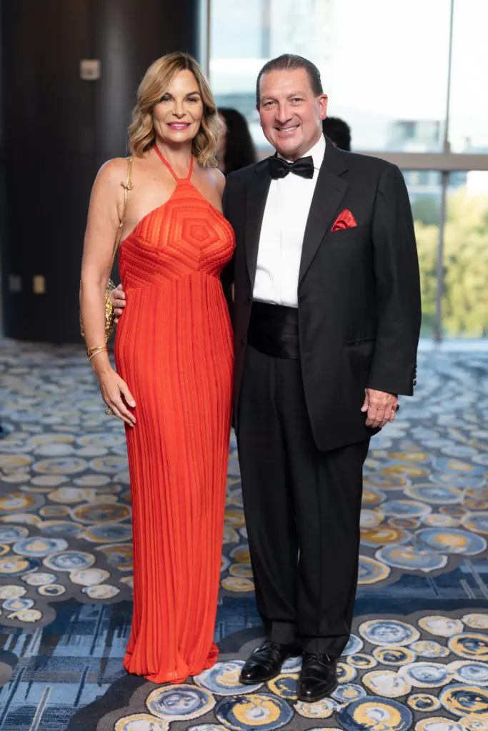 Honorees Micheline & Dr. German Newall at the Institute of Hispanic Culture Houston gala. (Photo by Daniel Ortiz)
