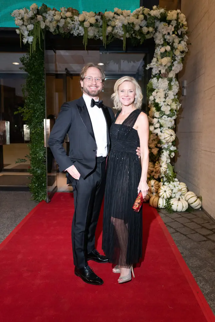 Eric & Lisa Lindsey at the Houston Symphony Opening Night gala (Photo by Daniel Ortiz)