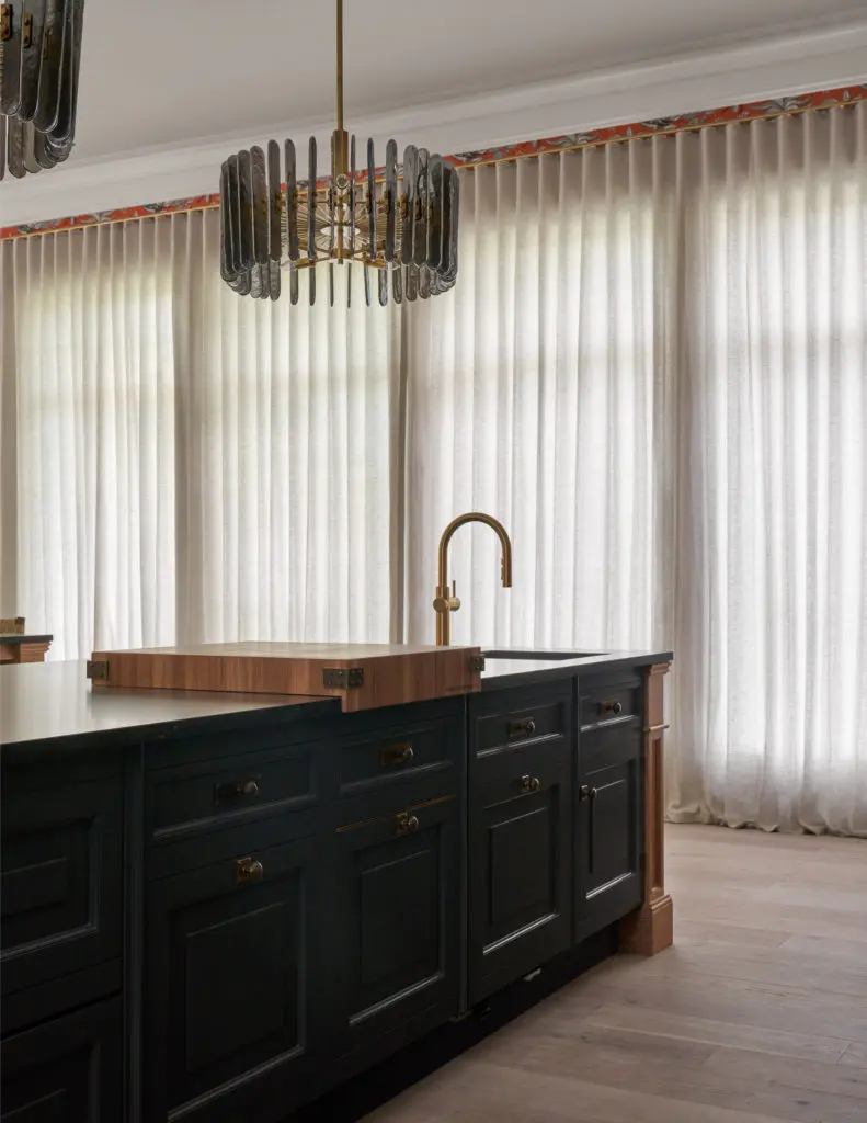 Christopher Peacock's Kitchen Suite is livable yet glamorous enough to suit this magnificent home. (Photo by Nathan Schroder)