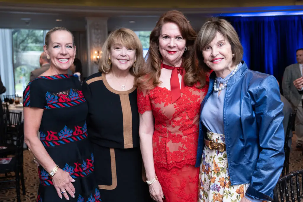 Rosemary Schatzman, Marilu Garza, Barbara Van Postman and Donna Chapman at the El Centro de Corazón luncheon (Photo by Daniel Ortiz)