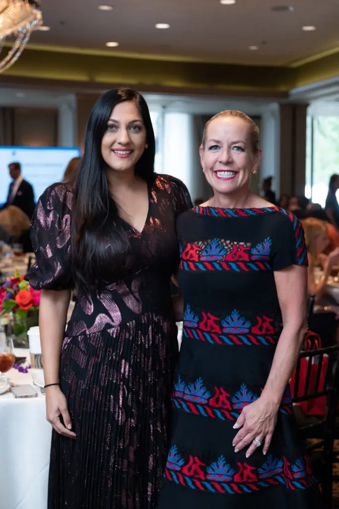 Dr. Sippi Khurana, Rosemary Schatzman at the El Centro de Corazón luncheon (Photo by Daniel Ortiz)