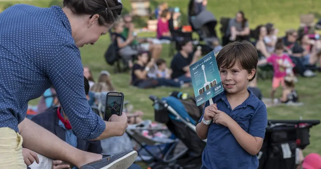 It's fun for all ages at the Party on the Porch concert at the Amon Carter Museum of American Art.