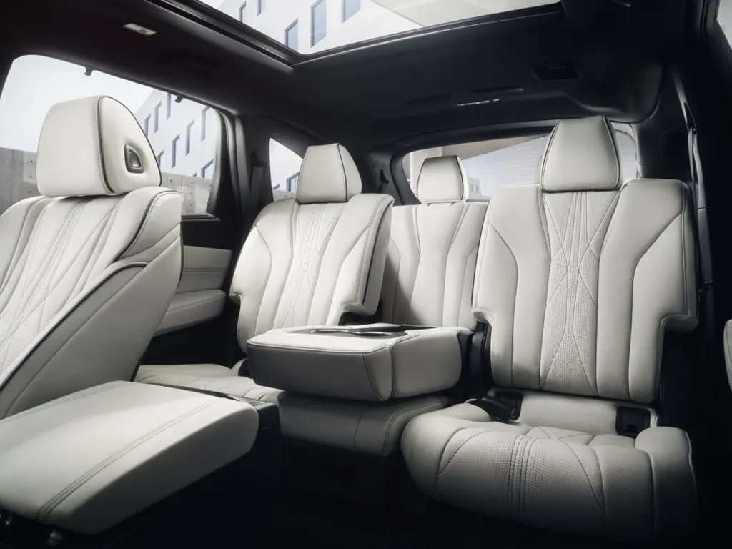 The MDX Type S Advance coddles its passengers in luxurious Milano leather seats with Ultrasuede trim. The front seats feature massaging and ventilation functions. (Courtesy Acura)