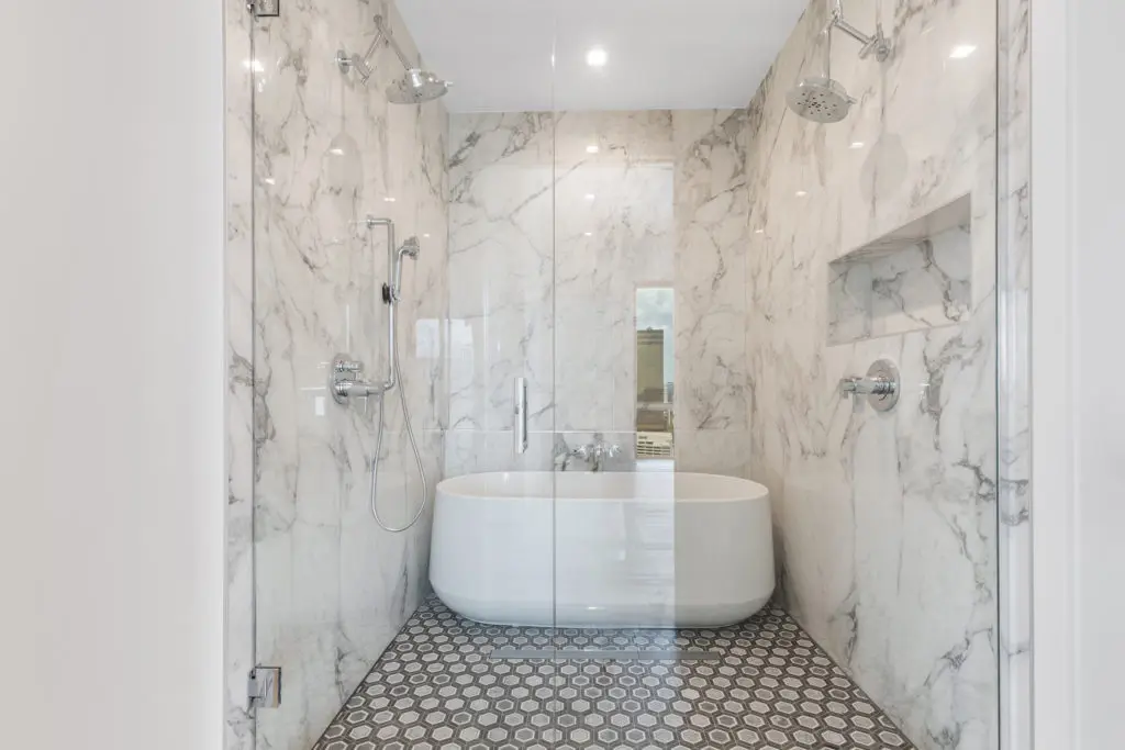 East Quarter Residences exude ubran luxury.