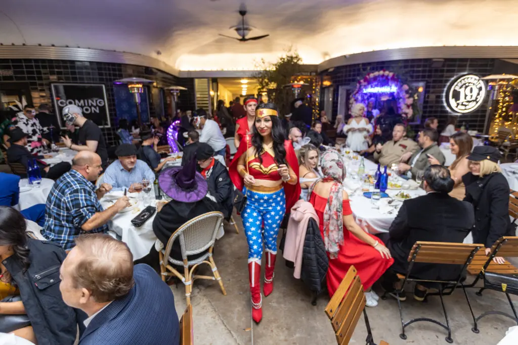 Super Woman rocks the night at Brasserie 19 in River Oaks Shopping Center.  (Photo by Andrew Hemingway)