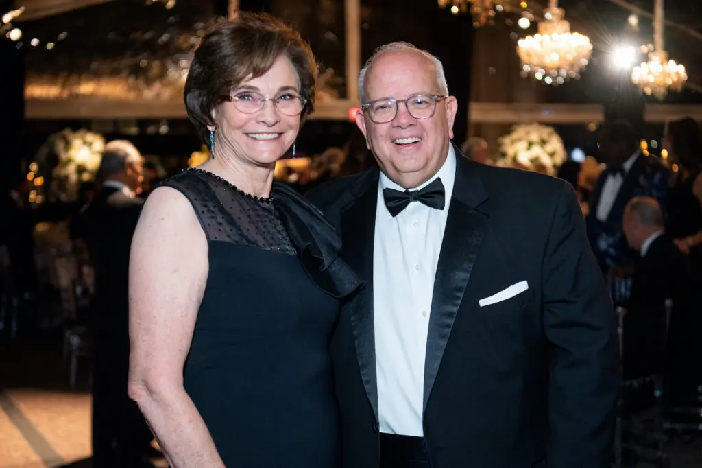 Bobbie Nau, Greg Robertson at Houston Grand Opera's Opening Night Dinner (Photo by Michelle Watson/CatchlightGroup.com)