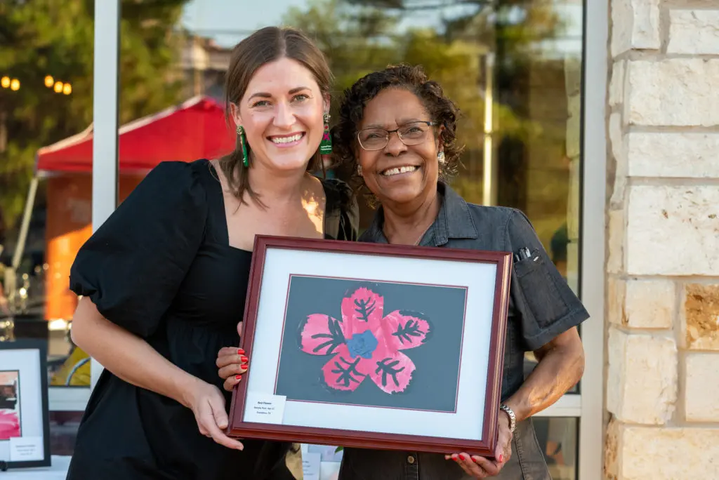 Erin Locke, Mary Gatlin at the Iron Bartender 2022 competition benefitting The Periwinkle Foundation. (Photo by Larry Geiger)