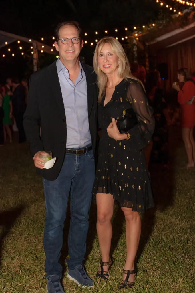 Jeremy & Caroline Finkelstein at The Menil Collection 'Party in the Park.'  (Photo by Miroma Photography and Design)
