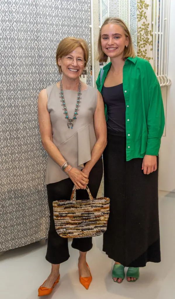 Linda Fritschy, Caroline Coomber (Photo by Jordan Geibel)