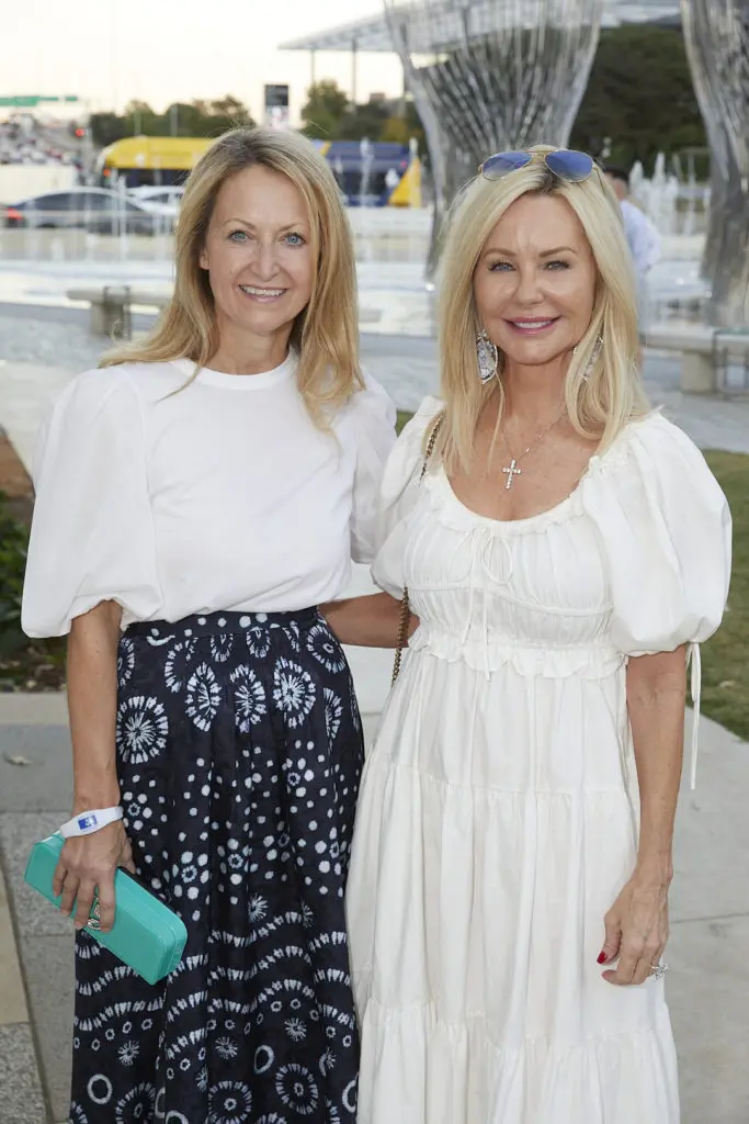 Lynn McBee, Lisa Cooley (Photo by Tamytha Cameron and Nate Rehlander )