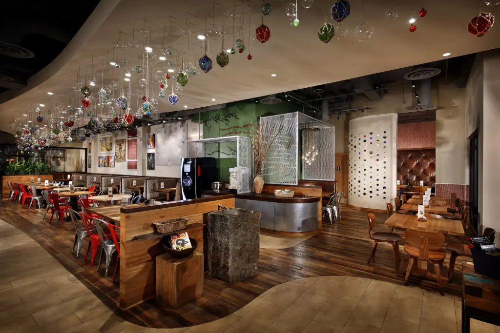 The inside of the Nando's Peri-Peri in Gaithersburg, Maryland.  (Photo by Ricardo Franco)