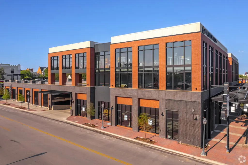 The 701  adds a much needed parking garage to the Magnolia area as well. Photos Courtesy of Dodson Commercial Real Estate.