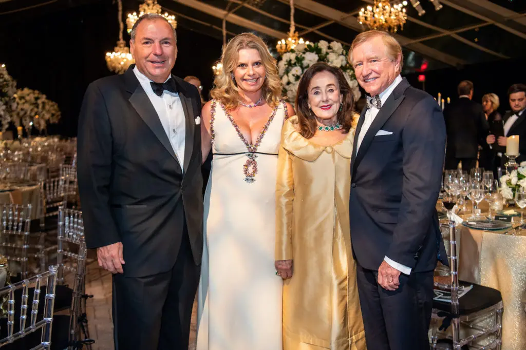 Tracy & Valerie Dieterich, Betty 
 & Jess Tutor at Houston Grand Opera's Opening Night Dinner (Photo by Michelle Watson/CatchlightGroup.com)