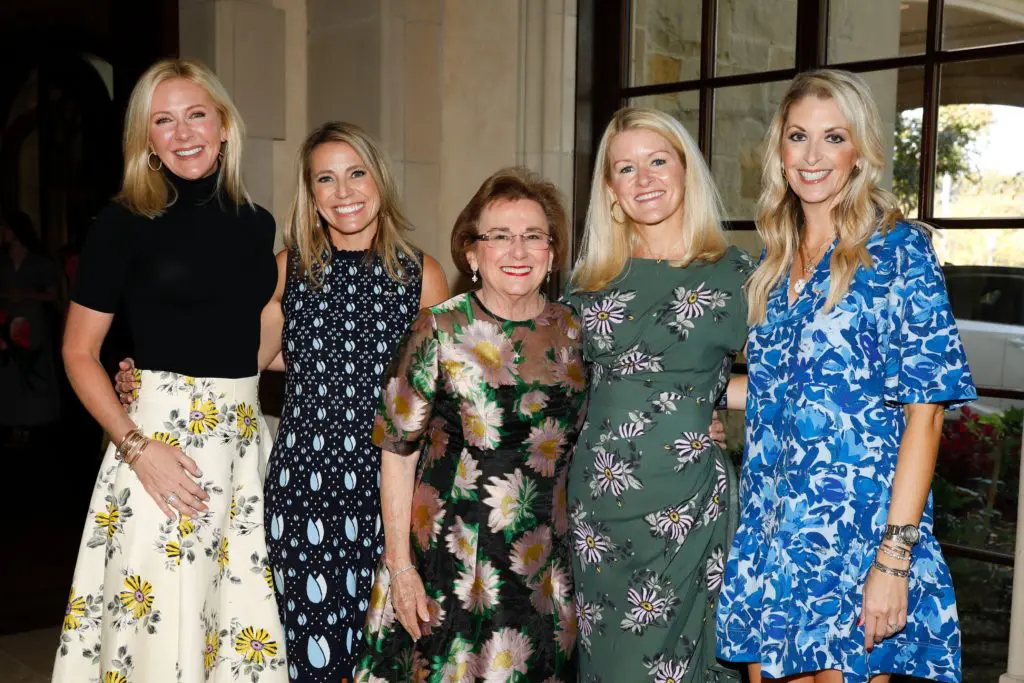 Amy Hegi, Susan Glassmoyer, Jan Hegi, Libby Hegi, Victoria Snee (Photo by Melissa Macatee, Macatee Photography)