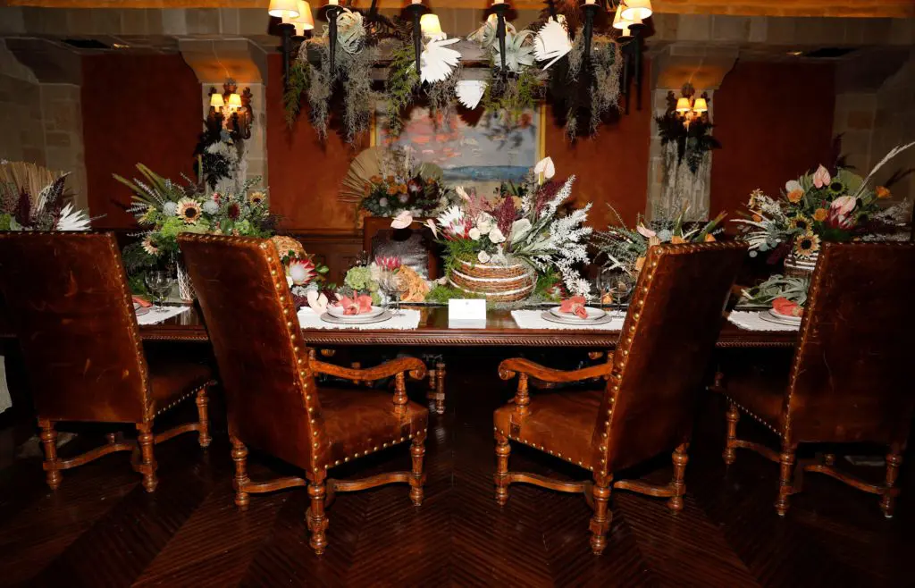 Table design by Central Market (Photo by Melissa Macatee, Macatee Photography)