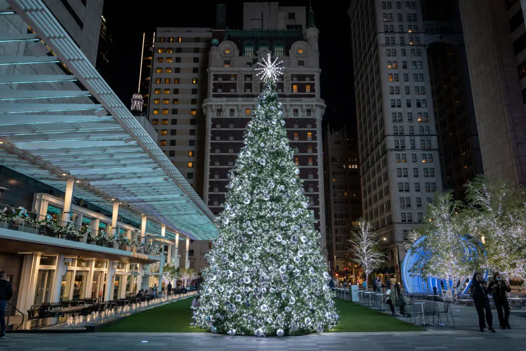 Get in the holiday spirit with AT&T Discovery District’s holiday display and its Christmas Tree by the District’s reflecting pool.