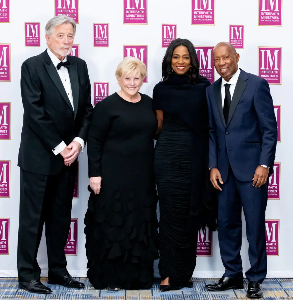 Interfaith Ministries of Greater Houston Tapestry Gala chairs Bill Gross, Paula Sutton, Dr. Kathy Flanagan, Mayor Sylvester Turner (Photo by Terry Thomas Jr.)