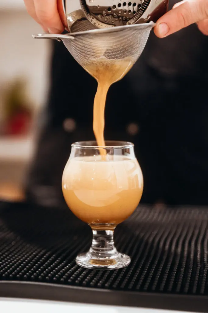 Clarkwood craft cocktails flowed at CoolxDad X Color Box at Ellio Fine Art. (Photo by William Issac)