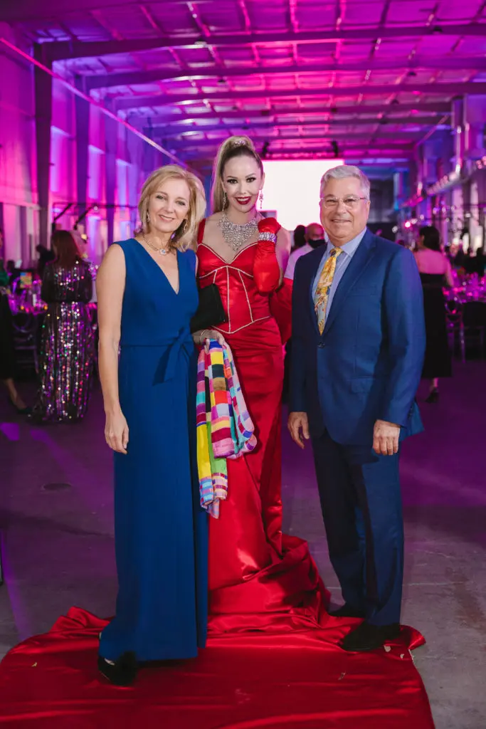 Debbie Greenbaum, Cara McGarrah, Hance Myers at the Houston Arts Alliance Add on Art Gala (Photo by Johnny Than)