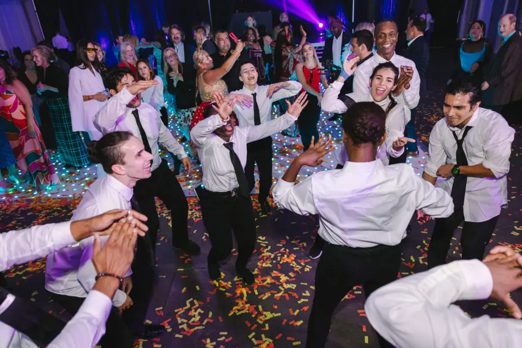Flash Mob at the Houston Arts Alliance Add on Art Gala (Photo by Johnny Than)