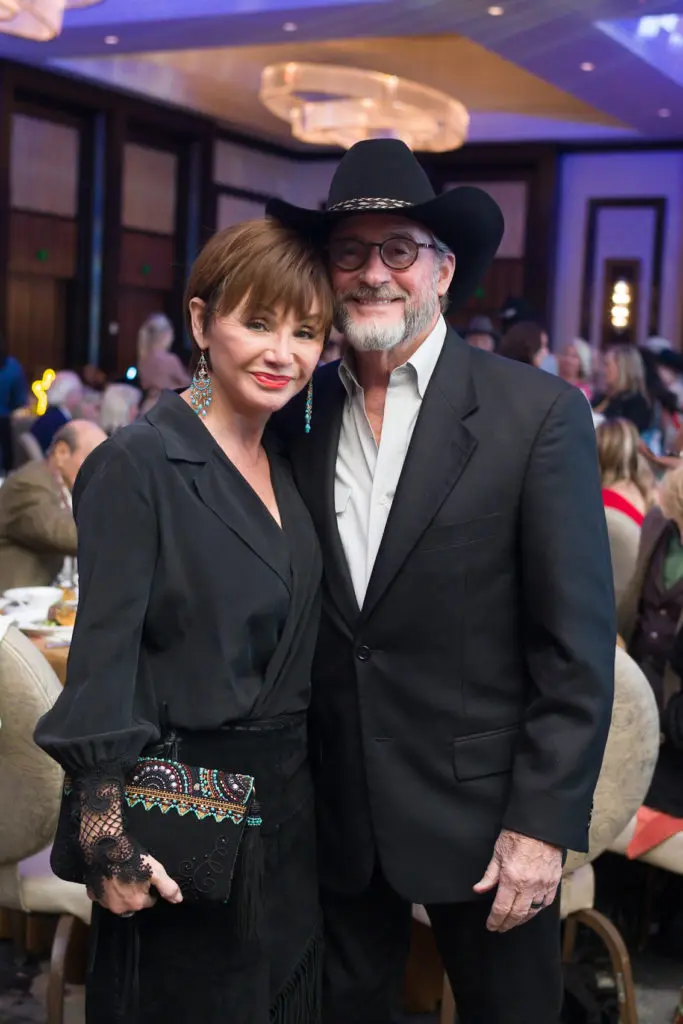 Gaye Lynn&  Stuart Zarrow at the 'Grand Champion for TEACH' fundraiser. (Photo by Daniel Ortiz)